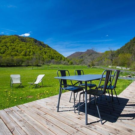 La Dormeuse Du Val Villa Chambon-sur-Lac Exterior photo