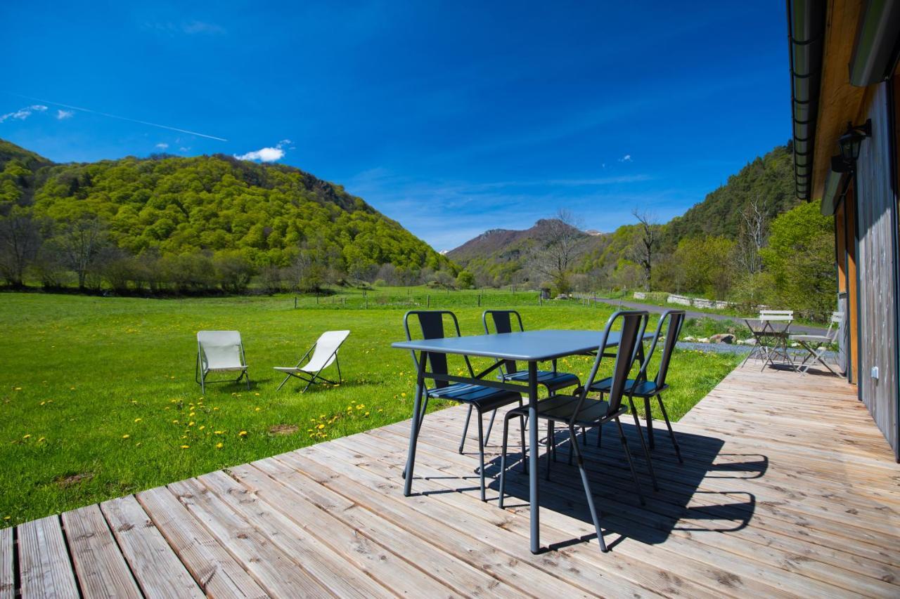 La Dormeuse Du Val Villa Chambon-sur-Lac Exterior photo